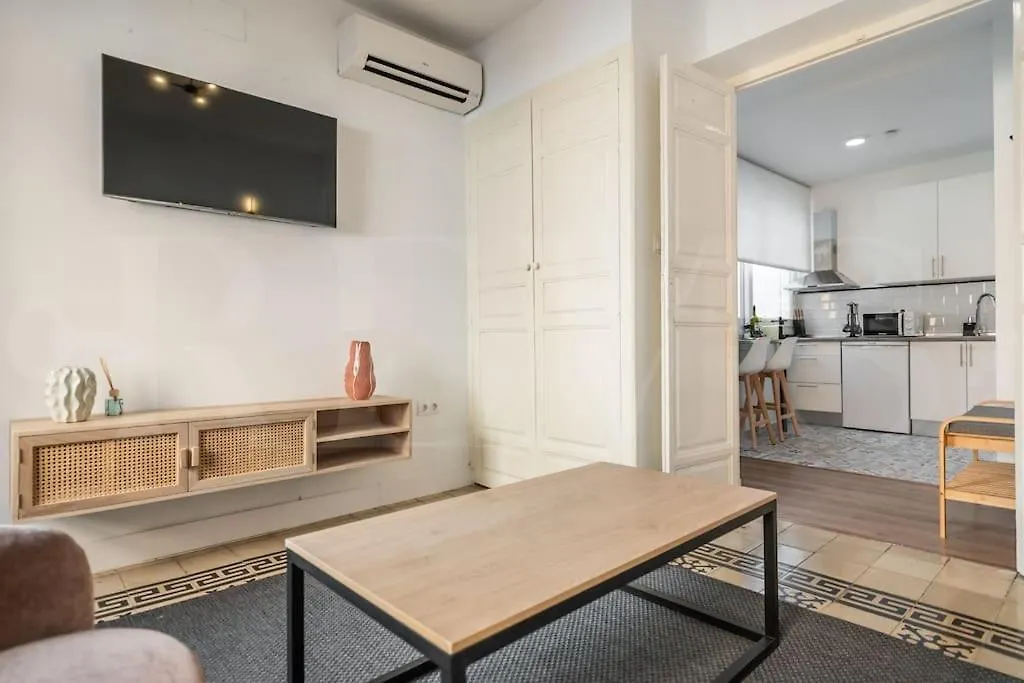 Sophisticated Apartment With Terrace By Rems マラガ 0*,  スペイン